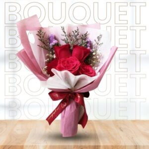5 Red rose pink and red wrapped flower bouquet