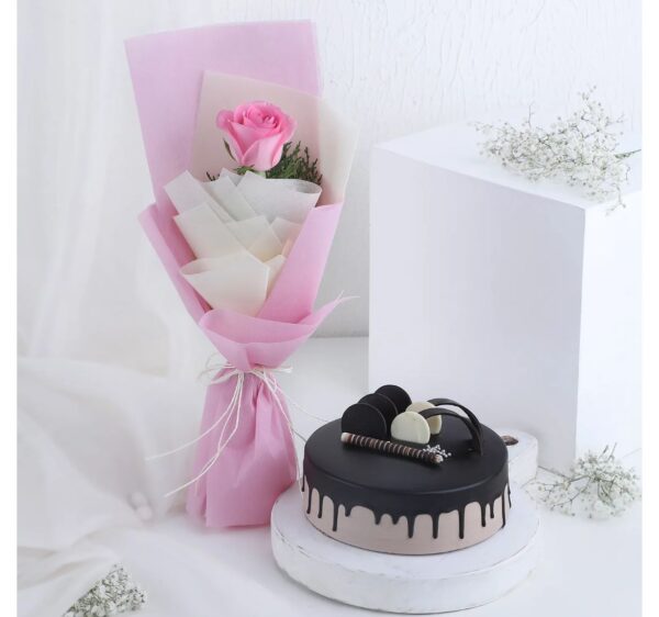 Zivmart Cake and flower bouquet combo 6